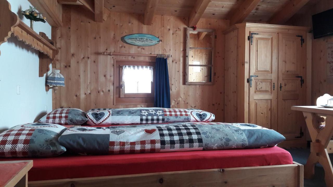 B&B Haus Im Sand Davos Esterno foto